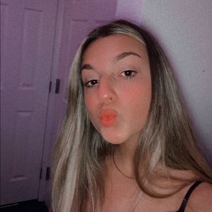 Meet your Posher, Maddie